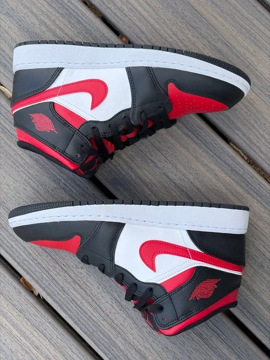 Nike Air Jordan 1 Mid β Black/White/Red (Bred Toe / Chicago Style) β 6Y - Picture 3 of 7